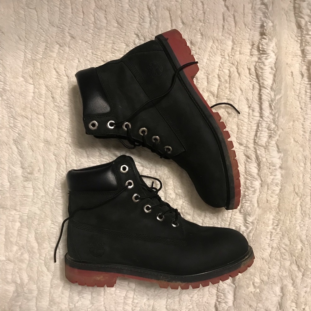 Black timberland boots